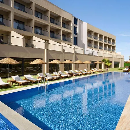 Ramada By Wyndham فندق *