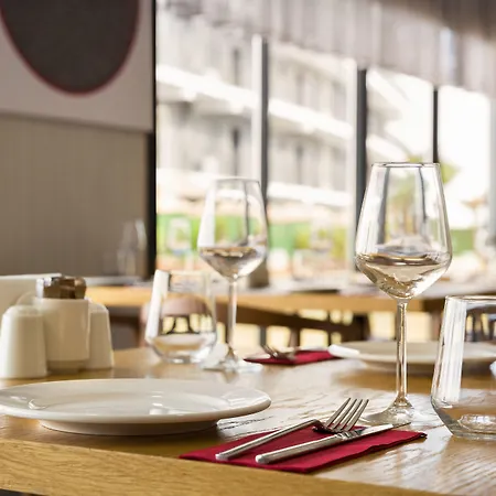 فندق Ramada By Wyndham