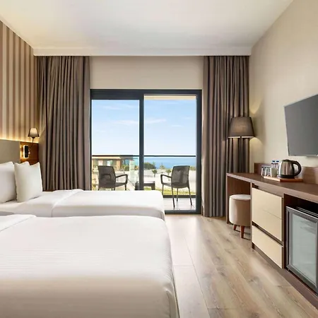 Ramada By Wyndham 酒店 Çeşme