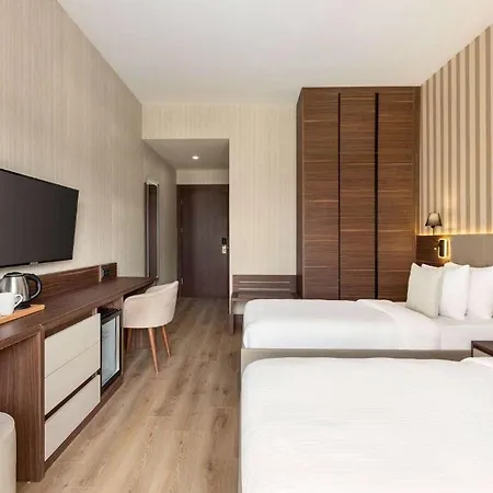 Otel Ramada By Wyndham 3*