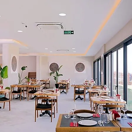 Ramada By Wyndham Hotel Çeşme