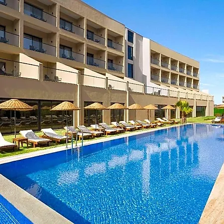 Ramada By Wyndham 3* Кешме