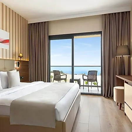 Ramada By Wyndham 3*